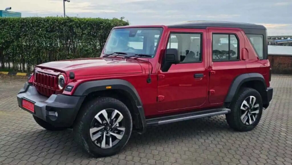 Mahindra Thar ROXX: Powerful SUV with 15.2 kmpl Mileage at ₹15.99 Lakh