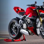 Ducati Streetfighter V4 2025: Raw Power with 13.2 kmpl Mileage And ₹22 Lakh Price Tag