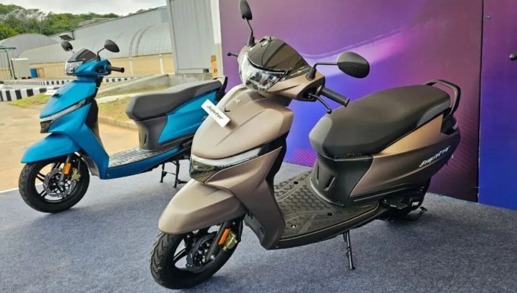 TVS Jupiter: Stylish, Comfortable And Reliable Ride 48 kmpl Mileage, Starting at ₹75,000