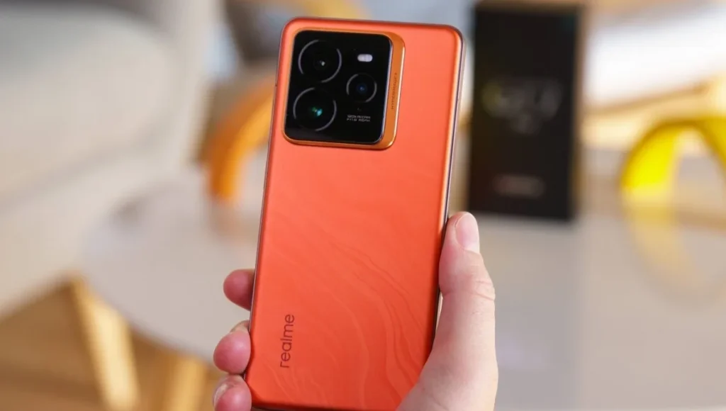 Realme GT 7T Review: AMOLED Display, Dual Camera, 7000mAh Battery, High Performance