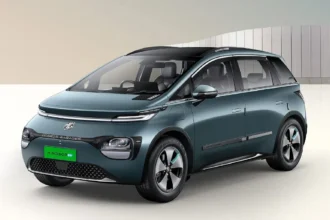 MG Windsor EV: 449km Range, 134bhp Power, and Advanced Features at an Affordable Price