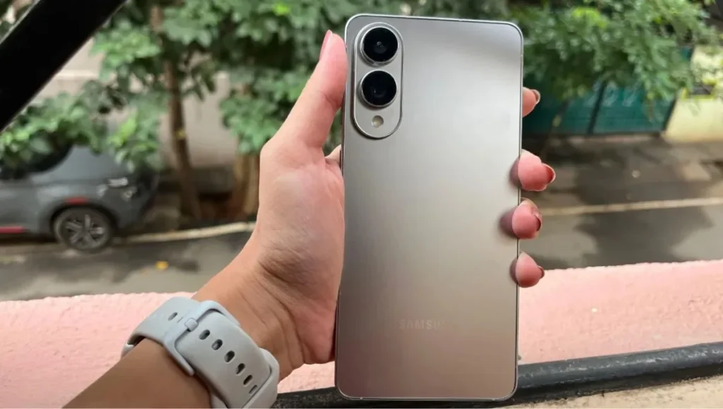 Samsung Galaxy S26 Edge: Bold Design, 50MP Camera, 4200mAh Battery at a Glance
