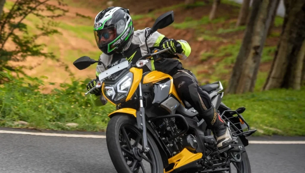 TVS Raider: Stylish Commuter Bike with 124.8cc Engine and 71.94 kmpl Mileage