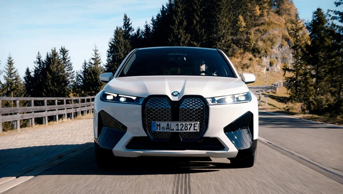 BMW iX: Premium Electric SUV with 575 km Range, 516 bhp Power, at Competitive Price