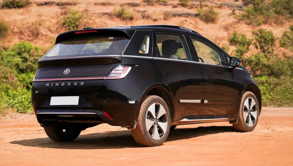 MG Windsor EV: Electric Power with 449 km Range at ₹35.99 Lakh