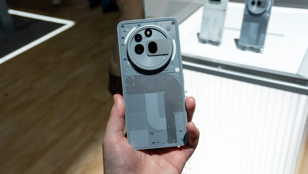 Nothing Phone (3a) Pro