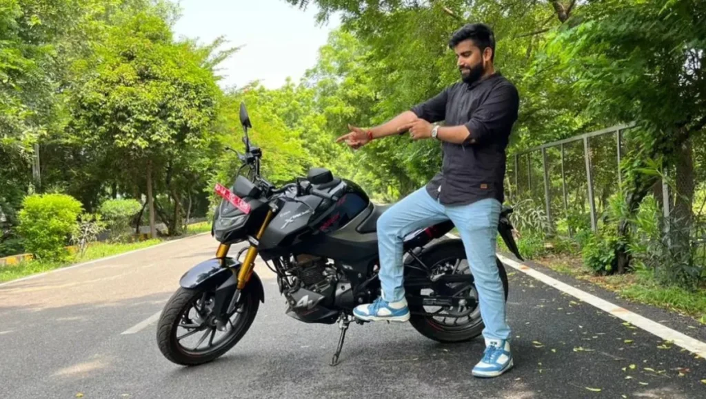 Hero Xtreme 160R: Sporty Ride with 46 kmpl Mileage at ₹1.45 Lakh