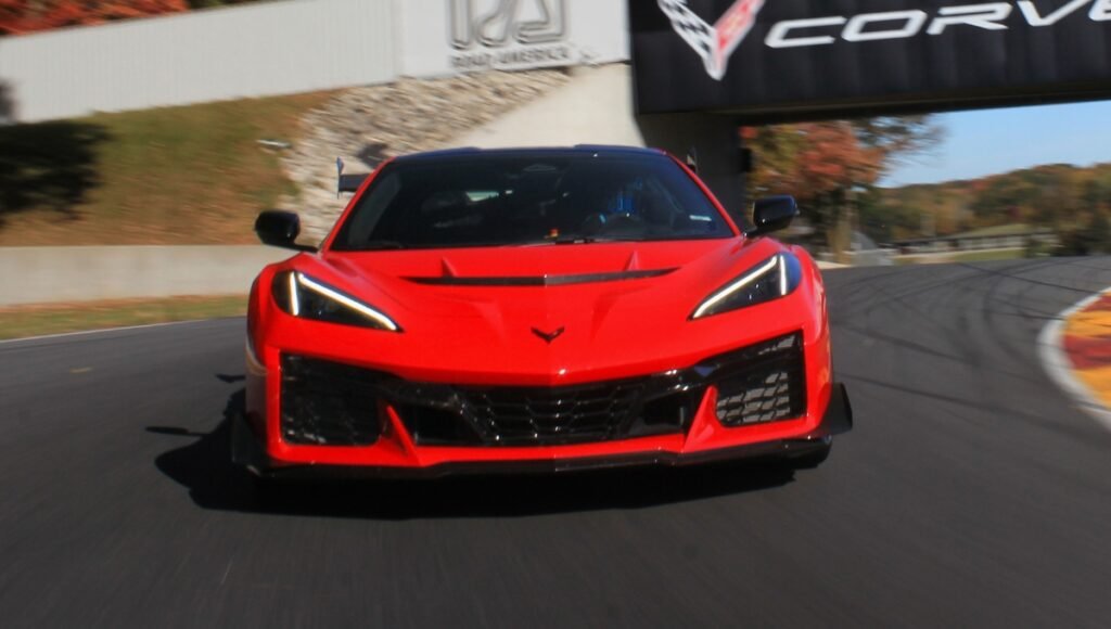 Chevy Corvette ZR1 Sets New Big Bend Open Road Race Record, Rear Bumper Melts from Extreme Heat