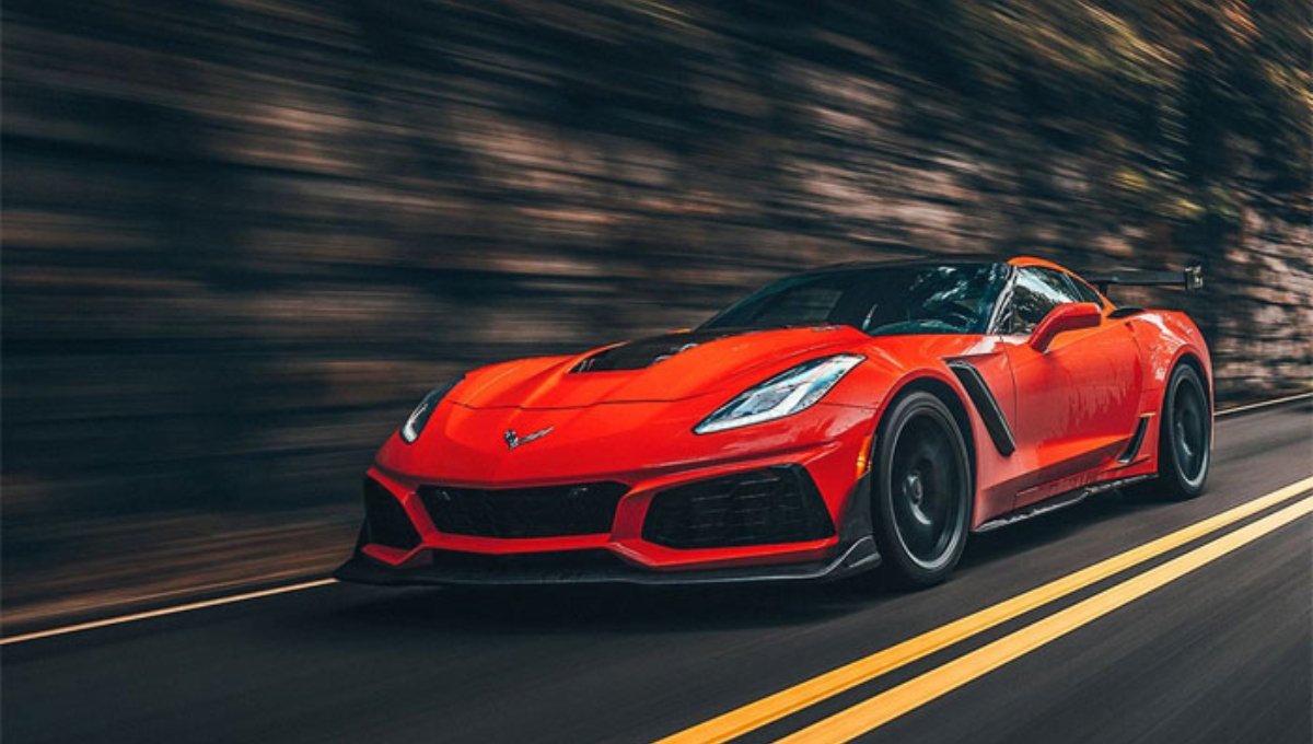 Chevy Corvette ZR1 Sets New Big Bend Open Road Race Record, Rear Bumper Melts from Extreme Heat