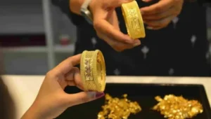 Gold Price Today: Massive Surge in Gold Before Dhanteras, Silver Prices Drop Sharply