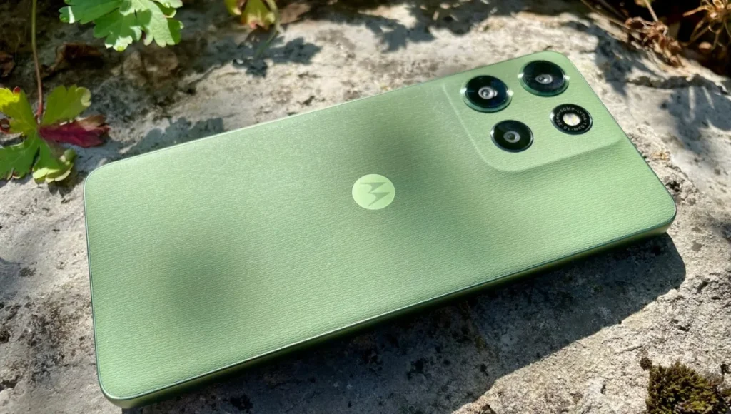 Motorola Moto G56 Review: Stylish Design, Powerful Performance, Long-Lasting Batter