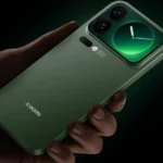 Xiaomi 17: Premium Smartphone with 120Hz AMOLED Display, 8K Camera, 7000mAh Battery