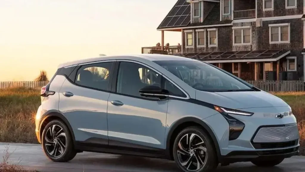 Chevy Bolt Returns in 2026: GM to Launch a New Line of Budget EVs with 450km Mileage Chevy Bolt Returns in 2026: GM to Launch a New Line of Budget EVs with 450km Mileage