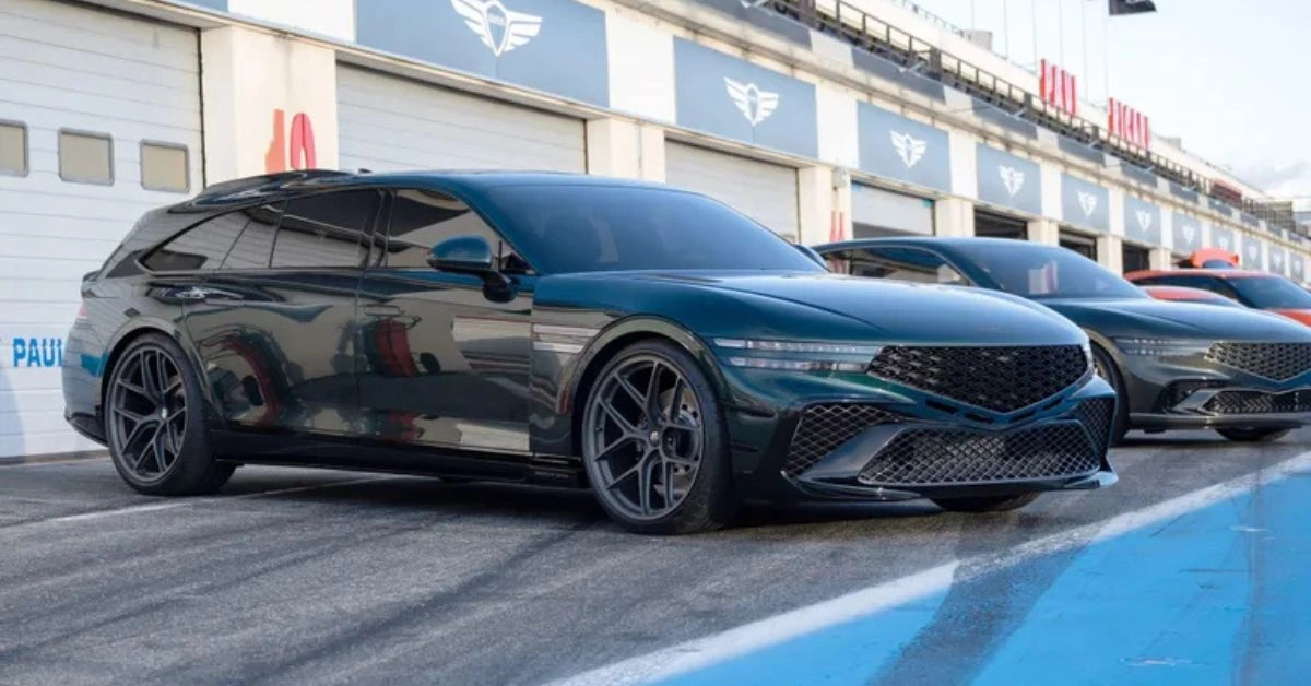 Genesis G90 Wingback