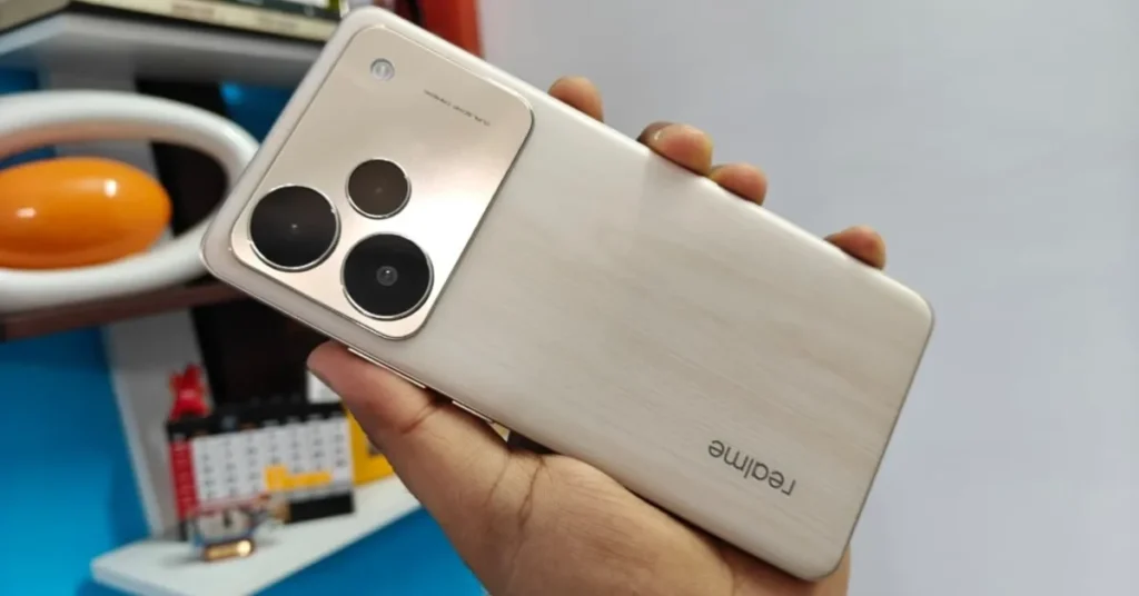 Realme P4 Pro Review: 144Hz AMOLED Display, 50MP Camera, 7000mAh Battery High-Performance